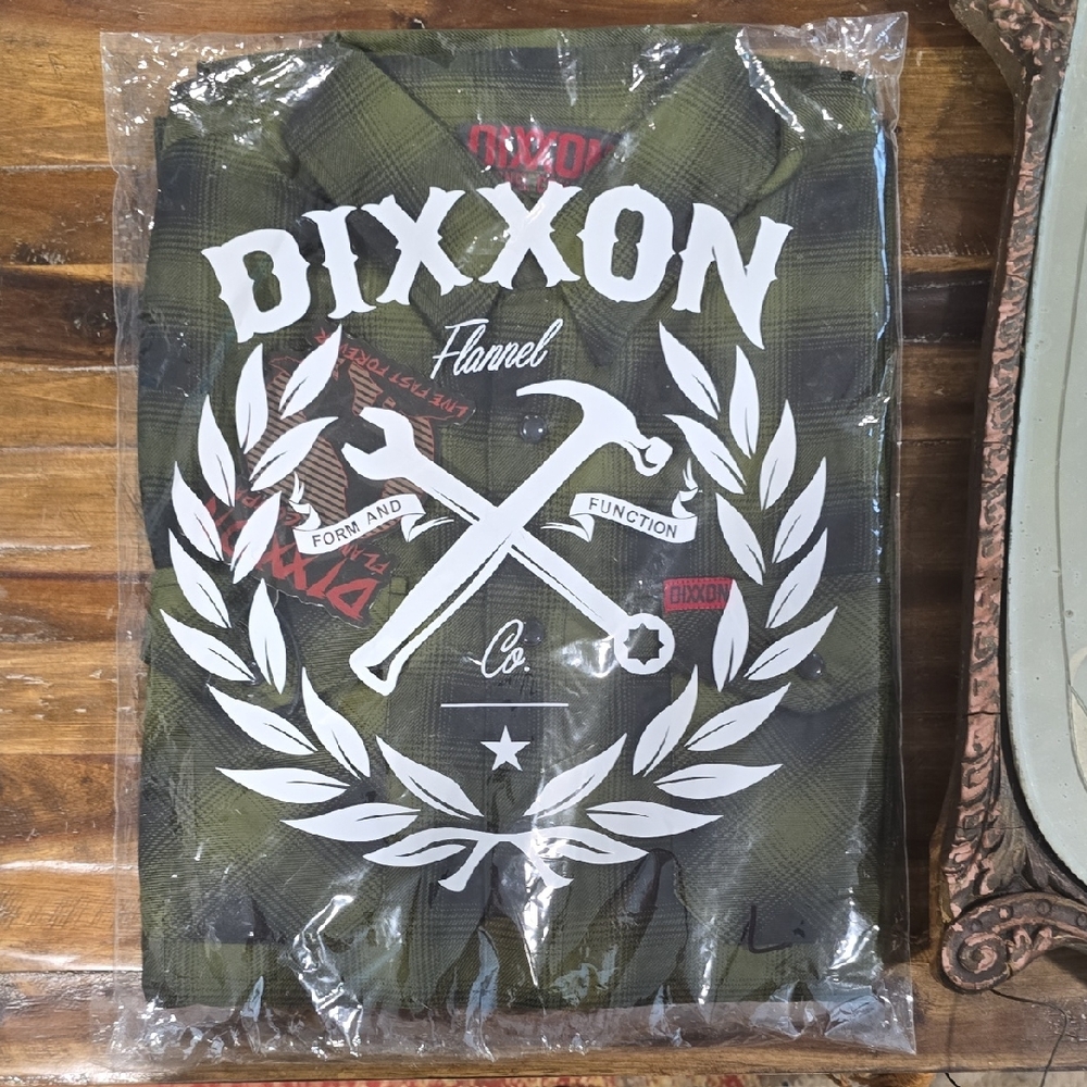 DIXXON Green Plaid Casual Button Down Shirt